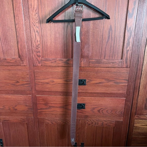 NWT Frye Brown Genuine Leather Belt Double Buckle 41.5” - Picture 5 of 7